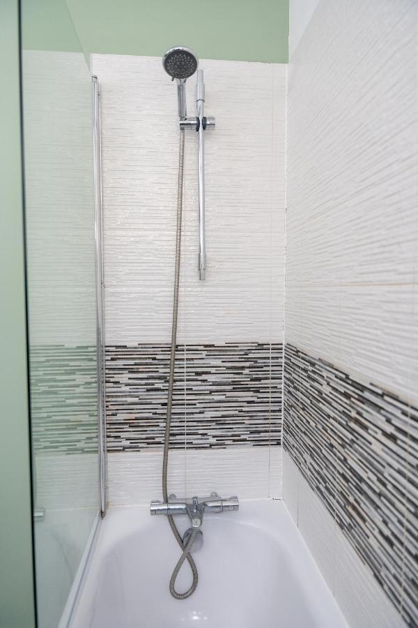 Modern & Spacious Flat In The Centre Of Bristol! Luaran gambar